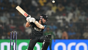 New Zealand cruise past Bangladesh by 8 wickets