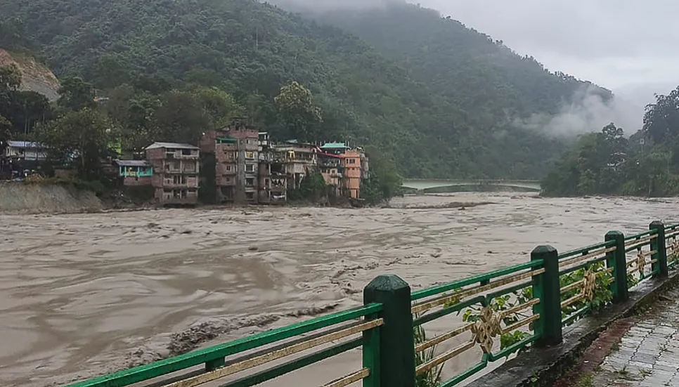 At least 23 Indian soldiers missing in flash flood