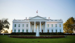 White House urges Congress vote to avoid budget shutdown