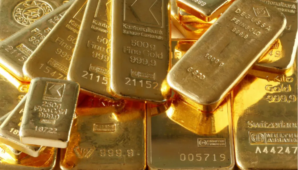 7.5kg gold recovered at Ctg airport