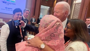 Biden takes selfie with Hasina at G20 summit