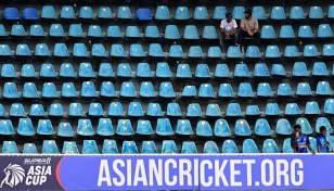 Sri Lanka slashes ticket prices to fill empty stadiums