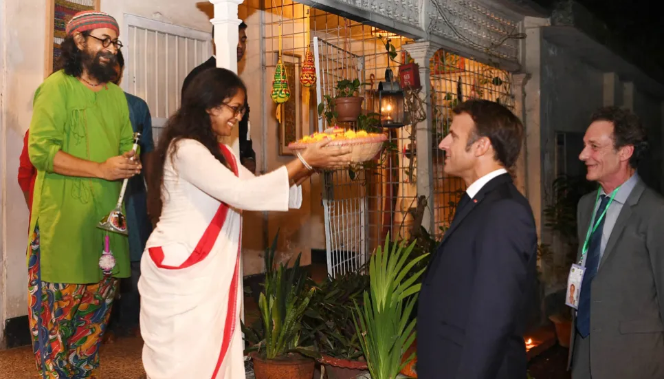 Rahul Ananda welcomes Macron at his home