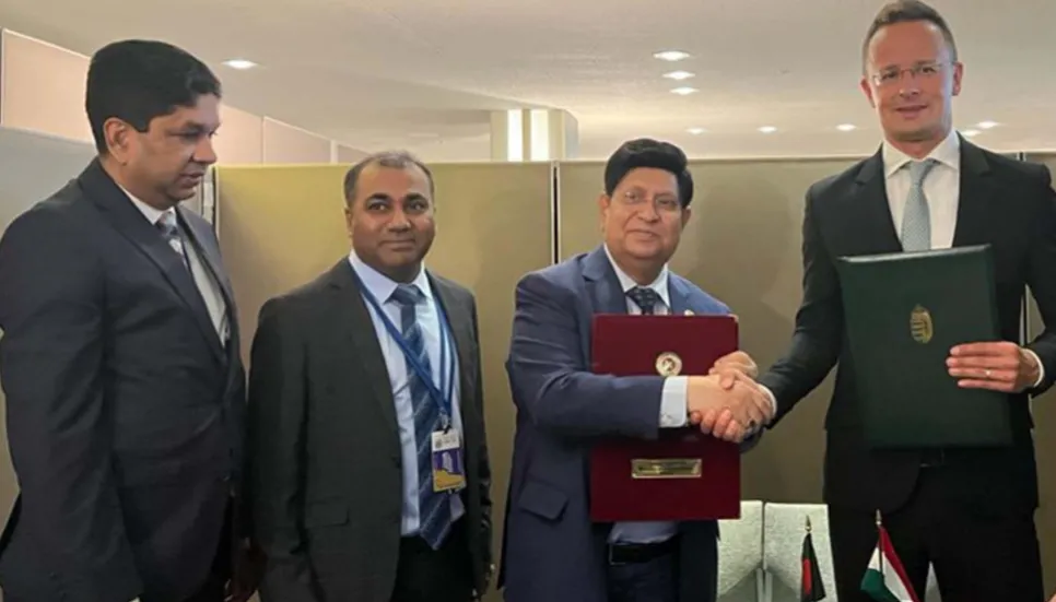 Bangladesh, Hungary sign three instruments