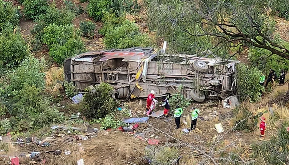 Peru bus plunges into ravine, killing 25