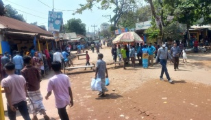 Workers protesting for salary, block road in Gazipur