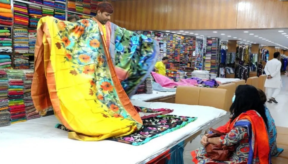 Eid shopping picks up steam in Rajshahi