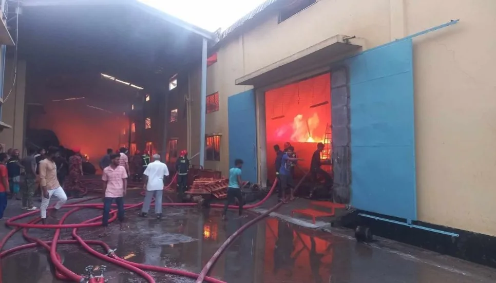 Fire breaks out at jute mill in Khulna