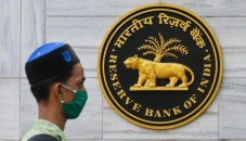 India's central bank holds interest rates as inflation risks linger