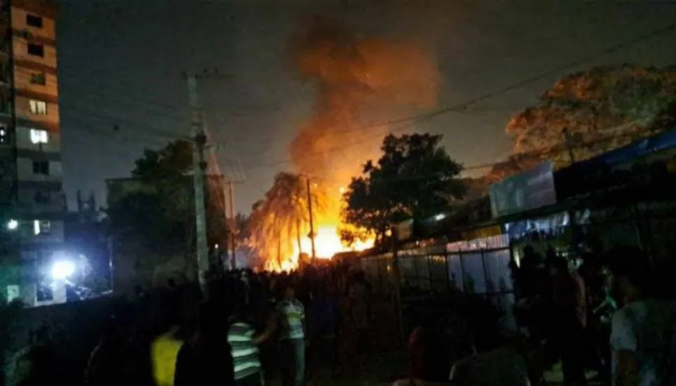 40 shanties gutted in Chattogram fire