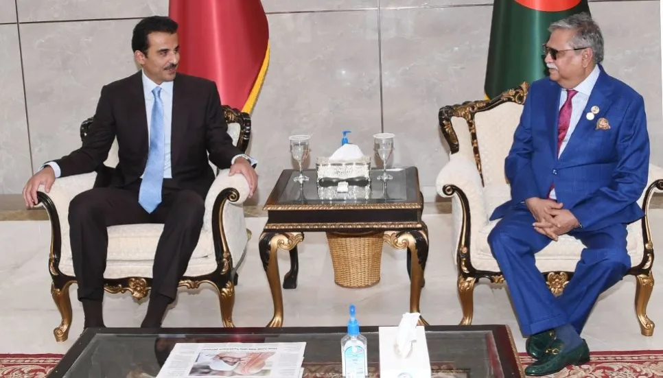 Bangladesh rolls out red carpet for Qatar emir