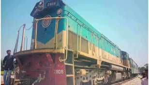 Derailment halts Chattogram-Cox’s Bazar rail link