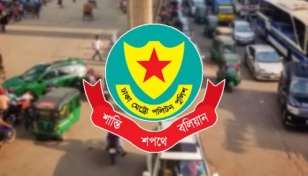 Traffic police removed from some Dhaka intersections