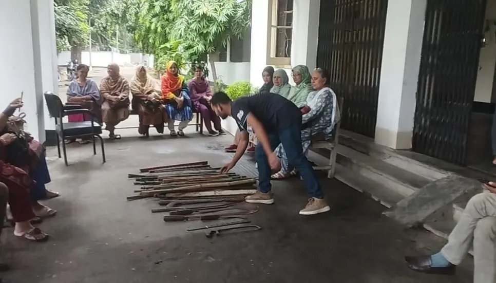 Weapons seized from Dhaka Teachers' Training College dorms