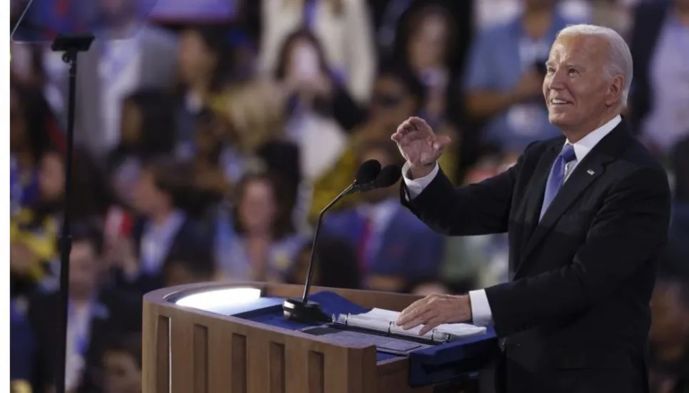 Biden wins huge ovation at Democratic convention farewell