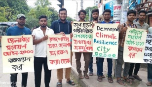 Youths for stopping pond filling as per direction of HC in Rajshahi