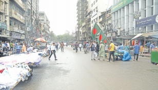 Number of hawkers in Gulistan diminished