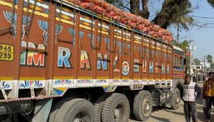 25 tonnes of potatoes arrive from India