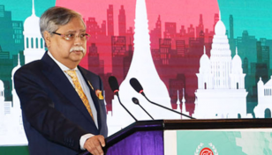 President stresses smoother medical facilities for poor