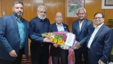 SCB pays courtesy call on industries minister