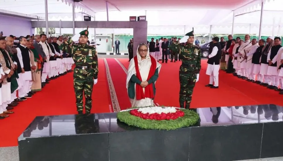 PM, new cabinet members pay homage to Bangabandhu