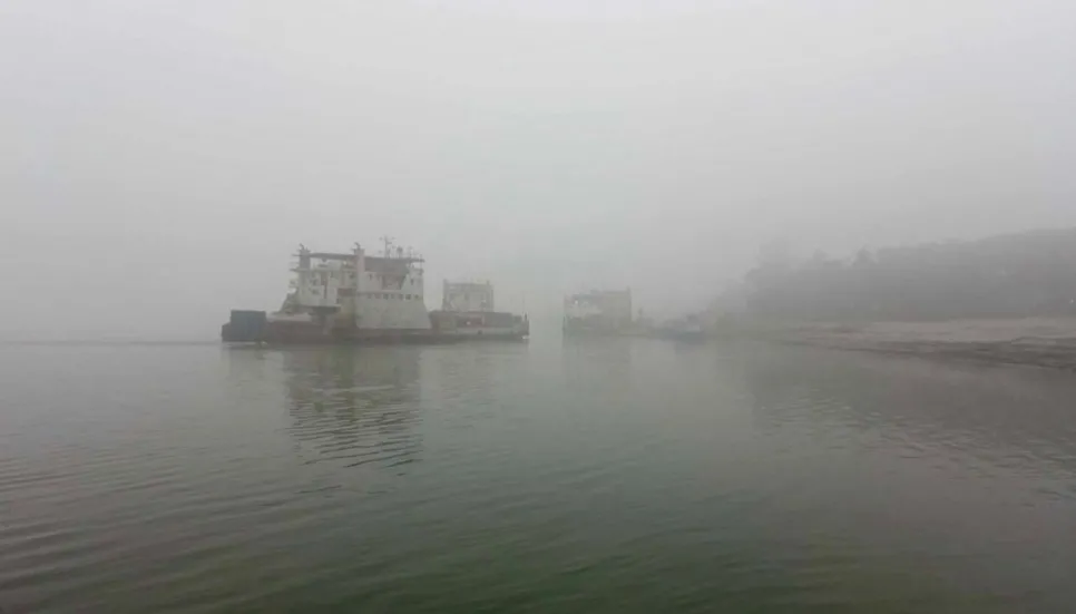 Paturia-Daulatdia ferry services resume after 6hrs