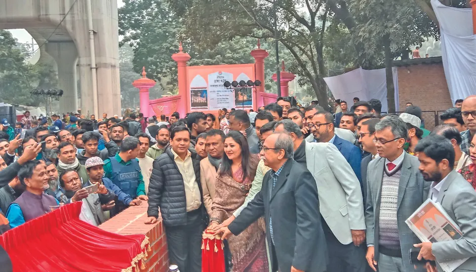 Over 350-year-old Dhaka Gate opens to public