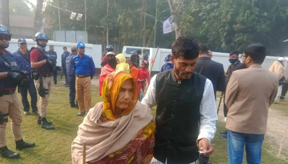 Natore centenarian woman casts vote