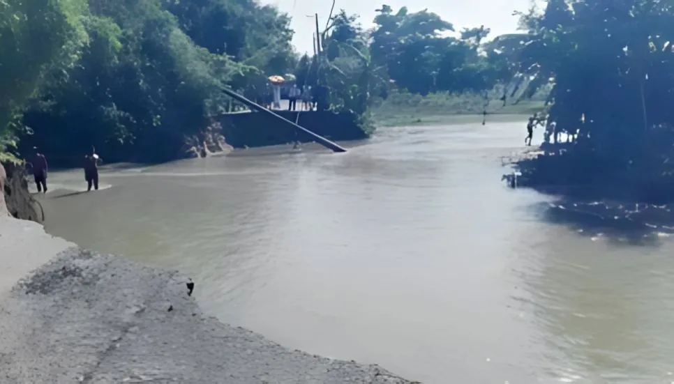 Three missing after boat sinks in Surma River