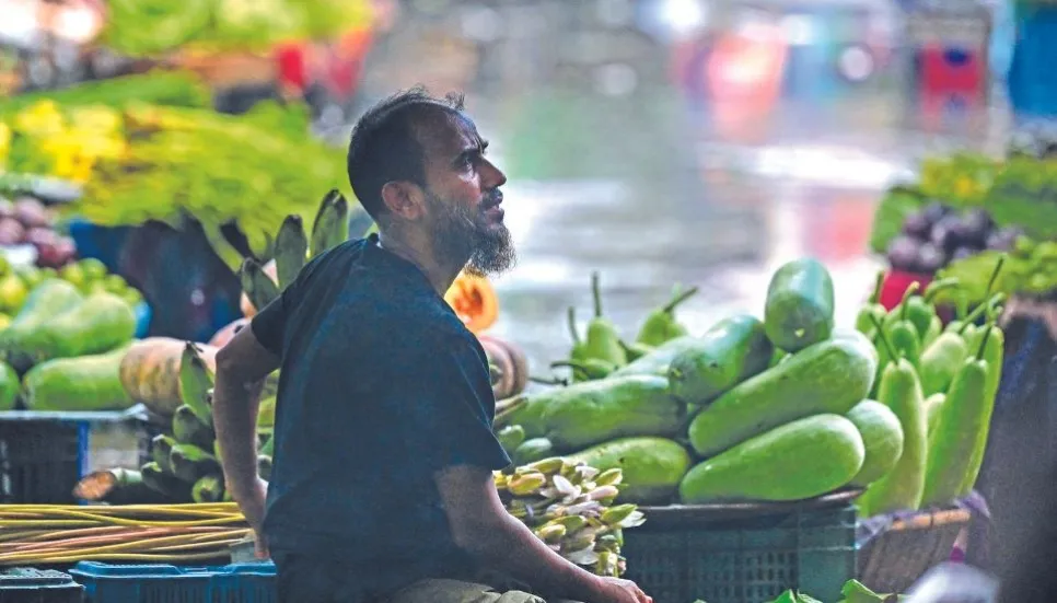 Heavy rain drives up vegetable prices