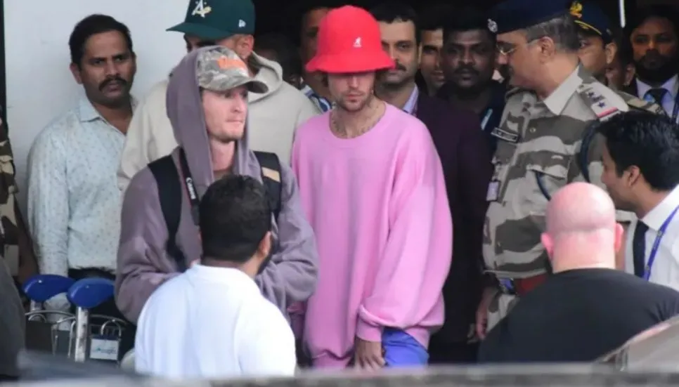 Justin Bieber performs at India's mega wedding