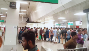 ‘Bangla Blockade’ floods metro rail with commuters