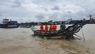 Rescuers recover 5 bodies after Myanmar river accident