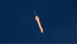 SpaceX Falcon 9 rocket experiences rare failure