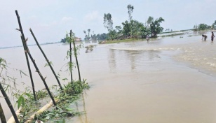 Heavy rains worsen flood situation in north