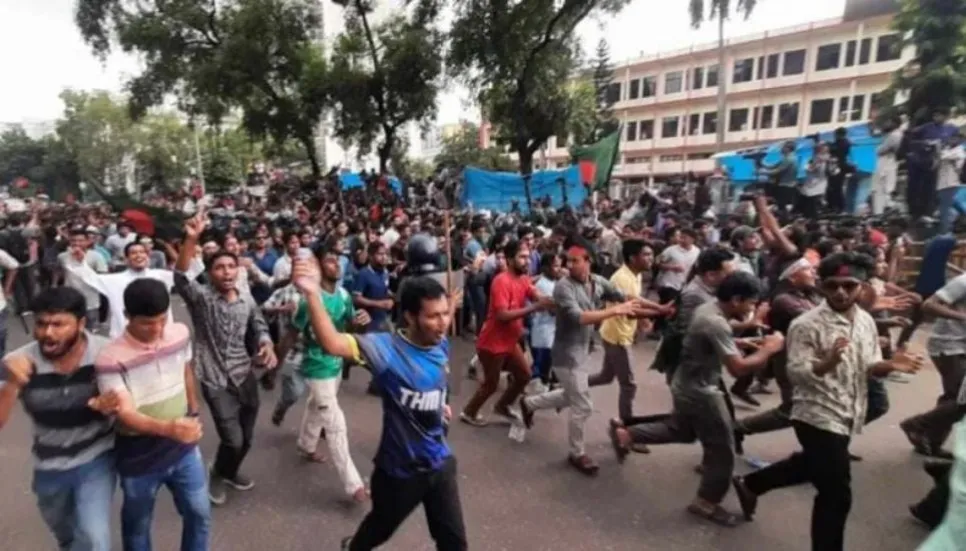 Student delegation at Bangabhaban with memo