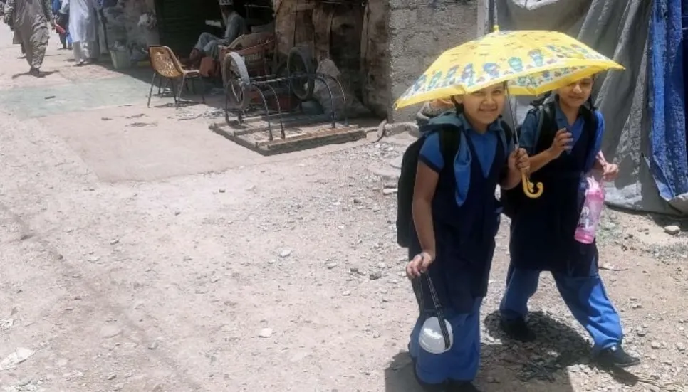 1 lakh schools in Pakistan remain closed due to heat