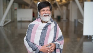 Shahidul Alam returns honorary doctorate from UAL