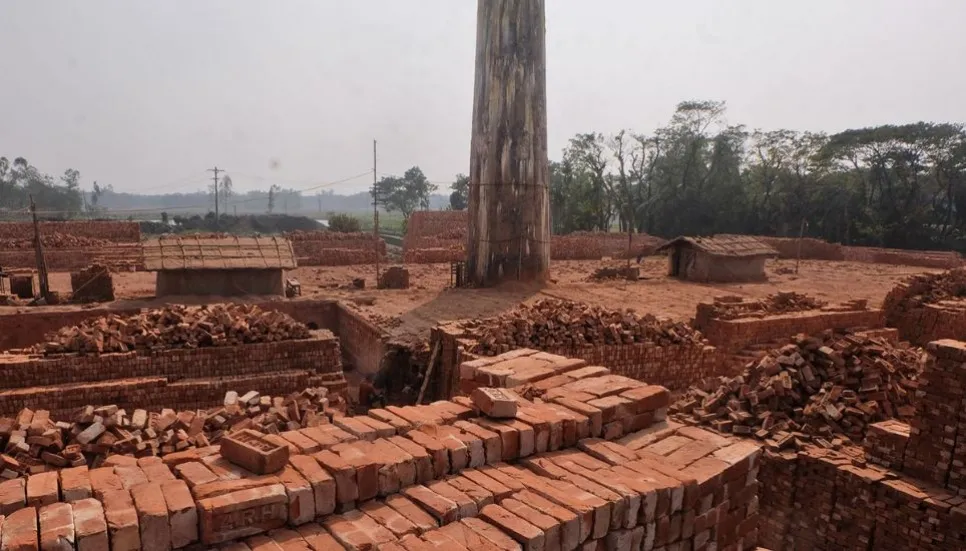 ARH Brick Field in Patiya operating sans license