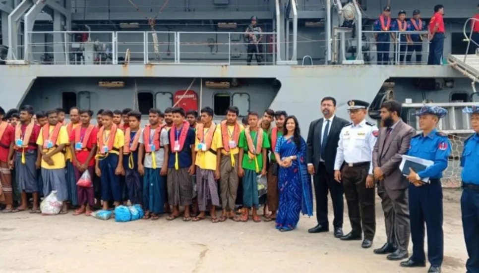 45 Bangladeshis to return from Myanmar Sunday