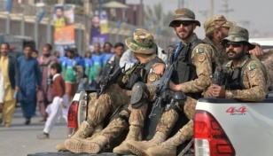 7 Pakistan soldiers killed in bombing