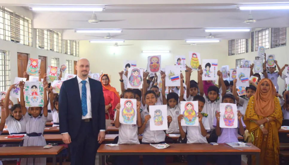 Russian House in Dhaka, Banani Model School celebrate Day of Russia