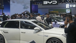 EU moves to hike tariffs on Chinese electric car imports