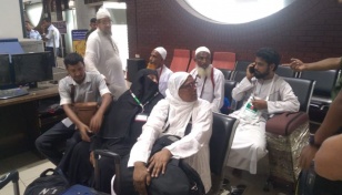 Biman carries 21 Hajj  pilgrims to KSA under special management