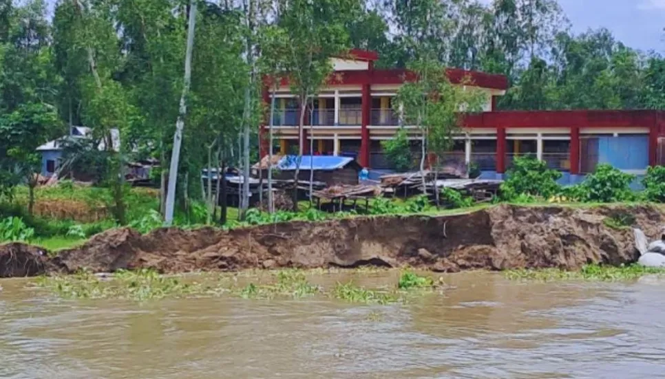 Flood situation worsens in Kurigram