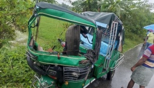 2 killed, 4 injured in Munshiganj road accident