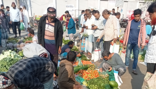 Prices of essentials high in Khulna ahead of Ramadan