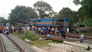 Khulna’s rail link with Dhaka restored after 7hrs