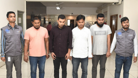 5 held for smuggling Tk400cr in digital hundi