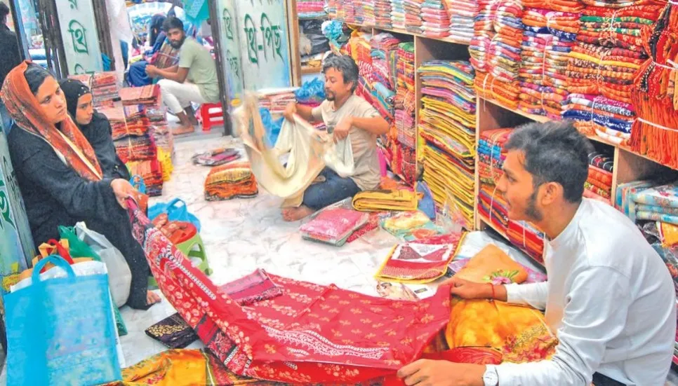 Losing shoppers, Islampur waits for better days